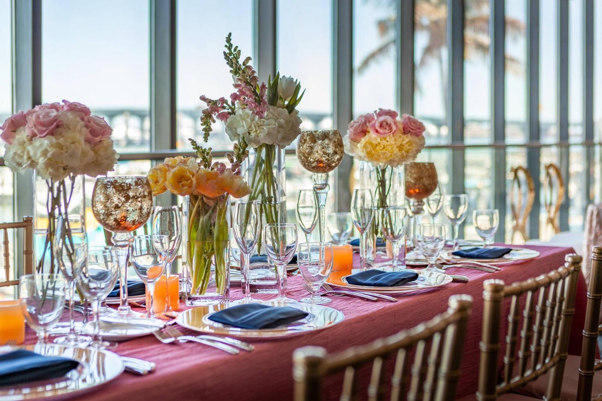 Отель Miami Marriott Biscayne Bay Экстерьер фото
