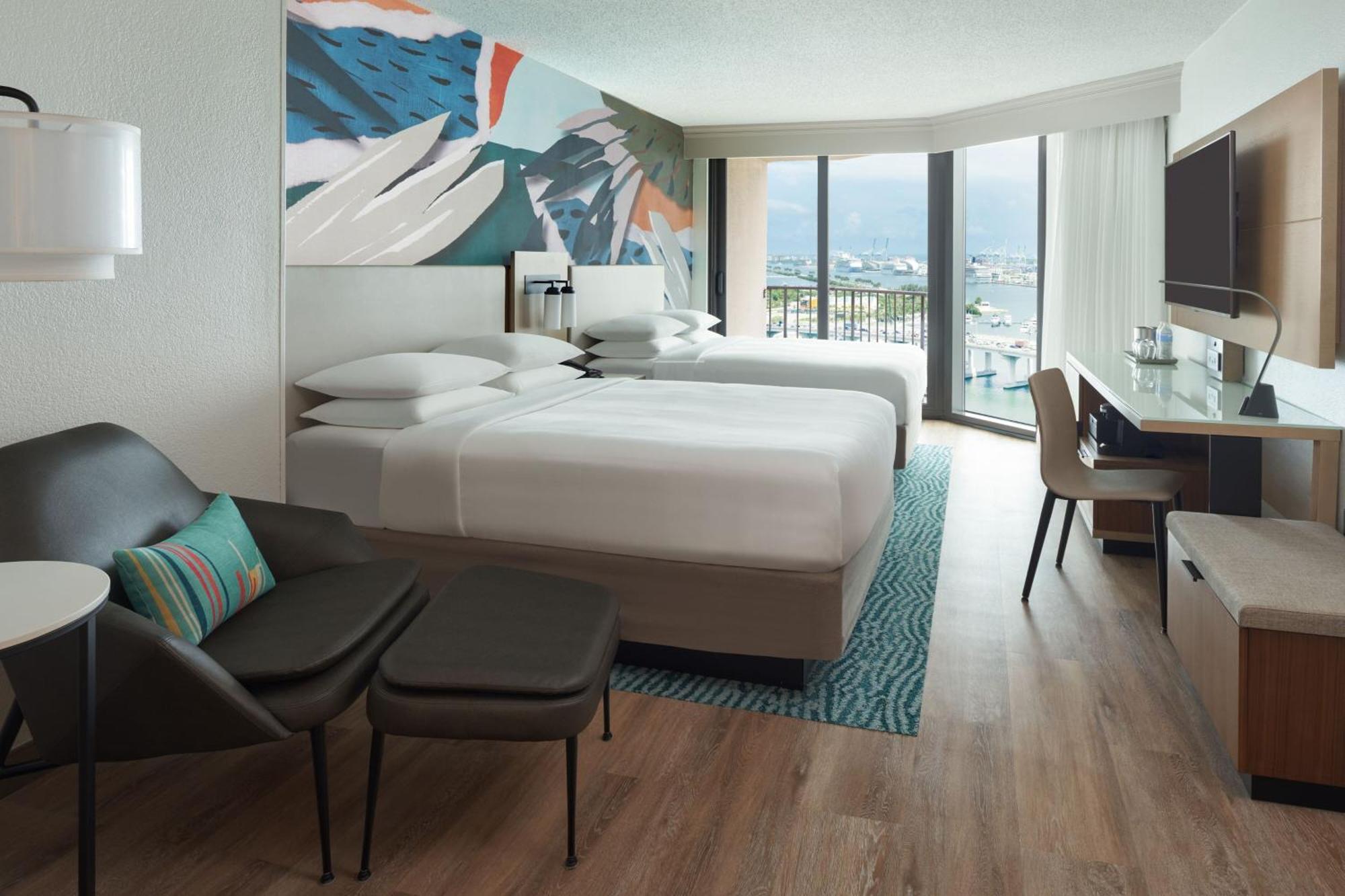 Отель Miami Marriott Biscayne Bay Экстерьер фото