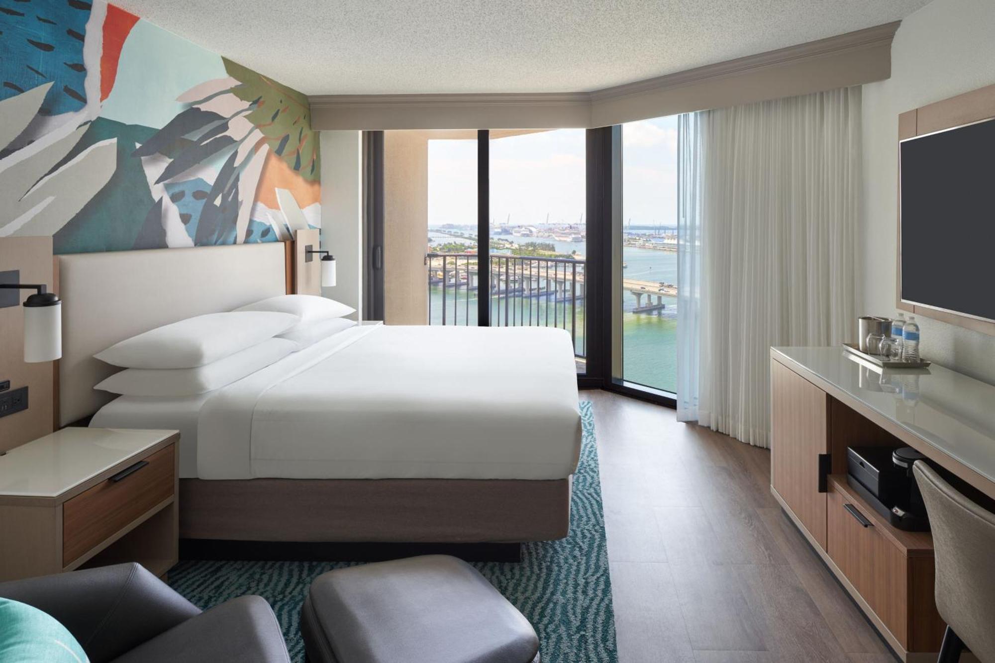 Отель Miami Marriott Biscayne Bay Экстерьер фото